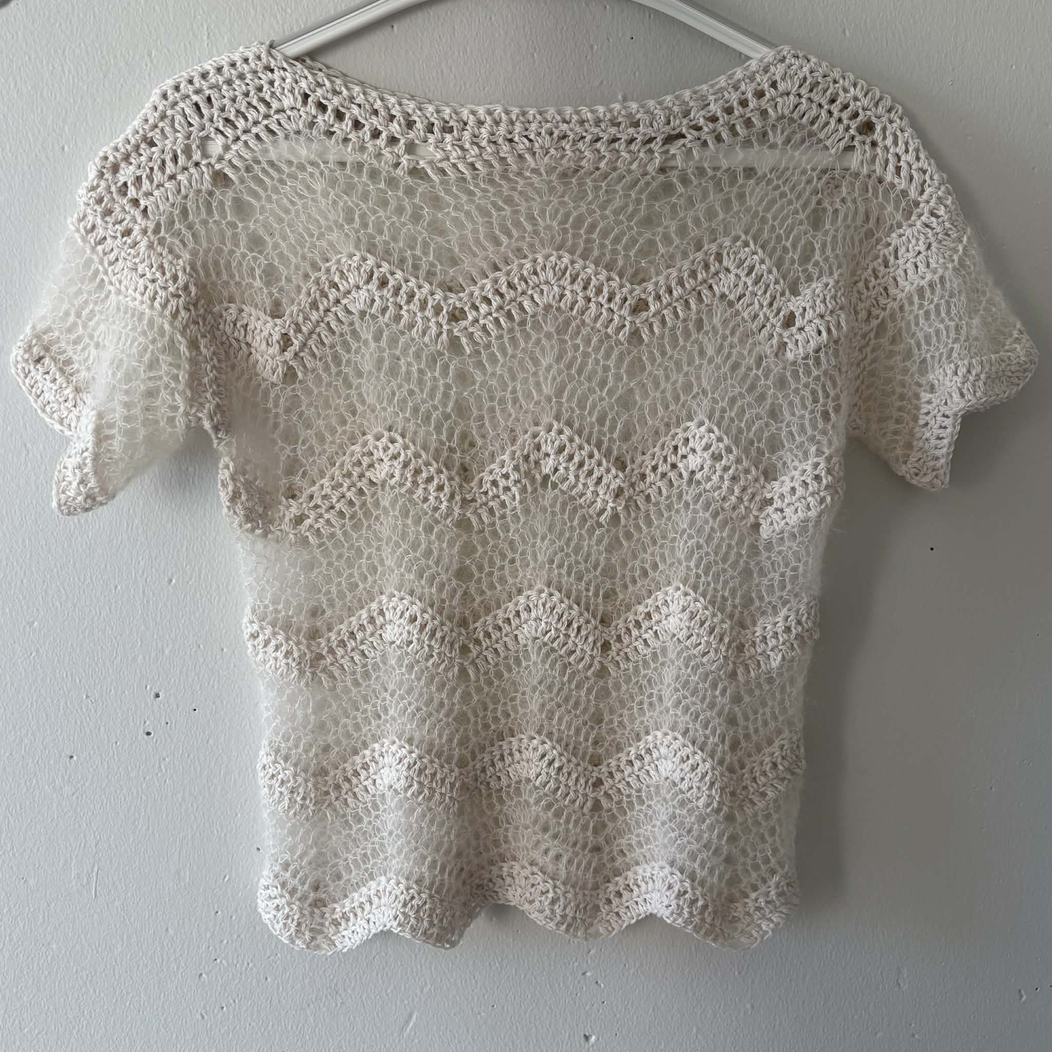 Zigzag T-shirt - Hekkliuppskrift